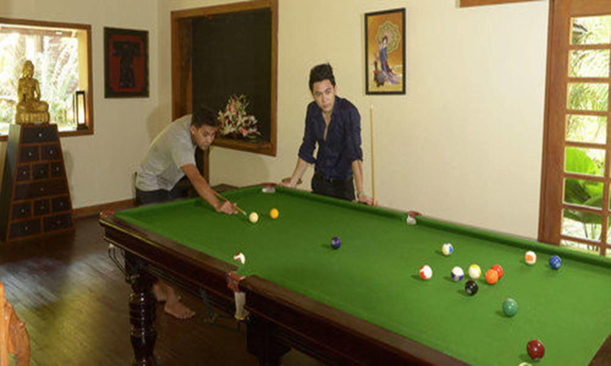 ออเรียม พาเลซ โฮเต็ล แอนด์ รีสอร์ต Hotel งาปาลิ ภายนอก รูปภาพ
