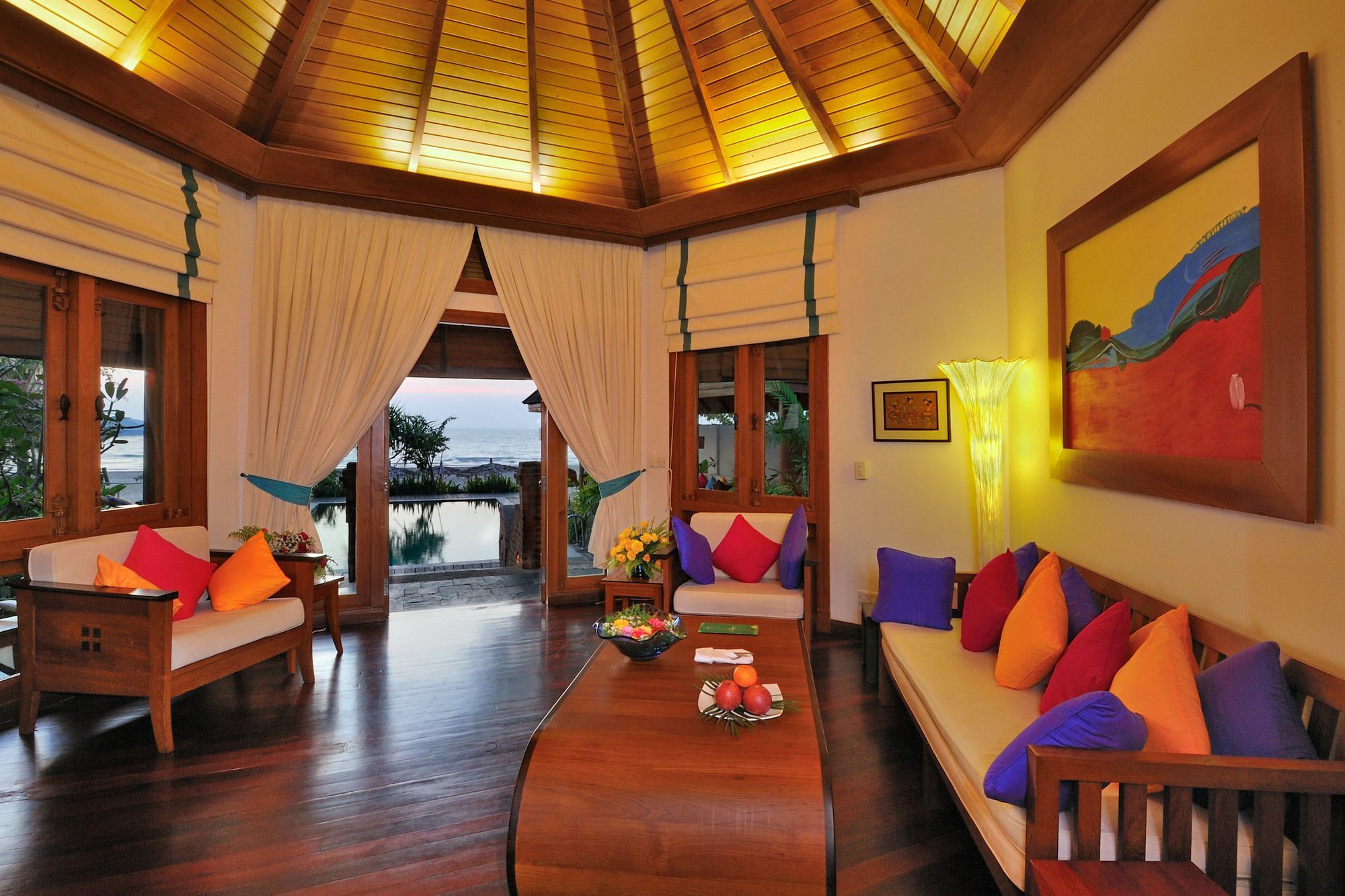 ออเรียม พาเลซ โฮเต็ล แอนด์ รีสอร์ต Hotel งาปาลิ ภายนอก รูปภาพ