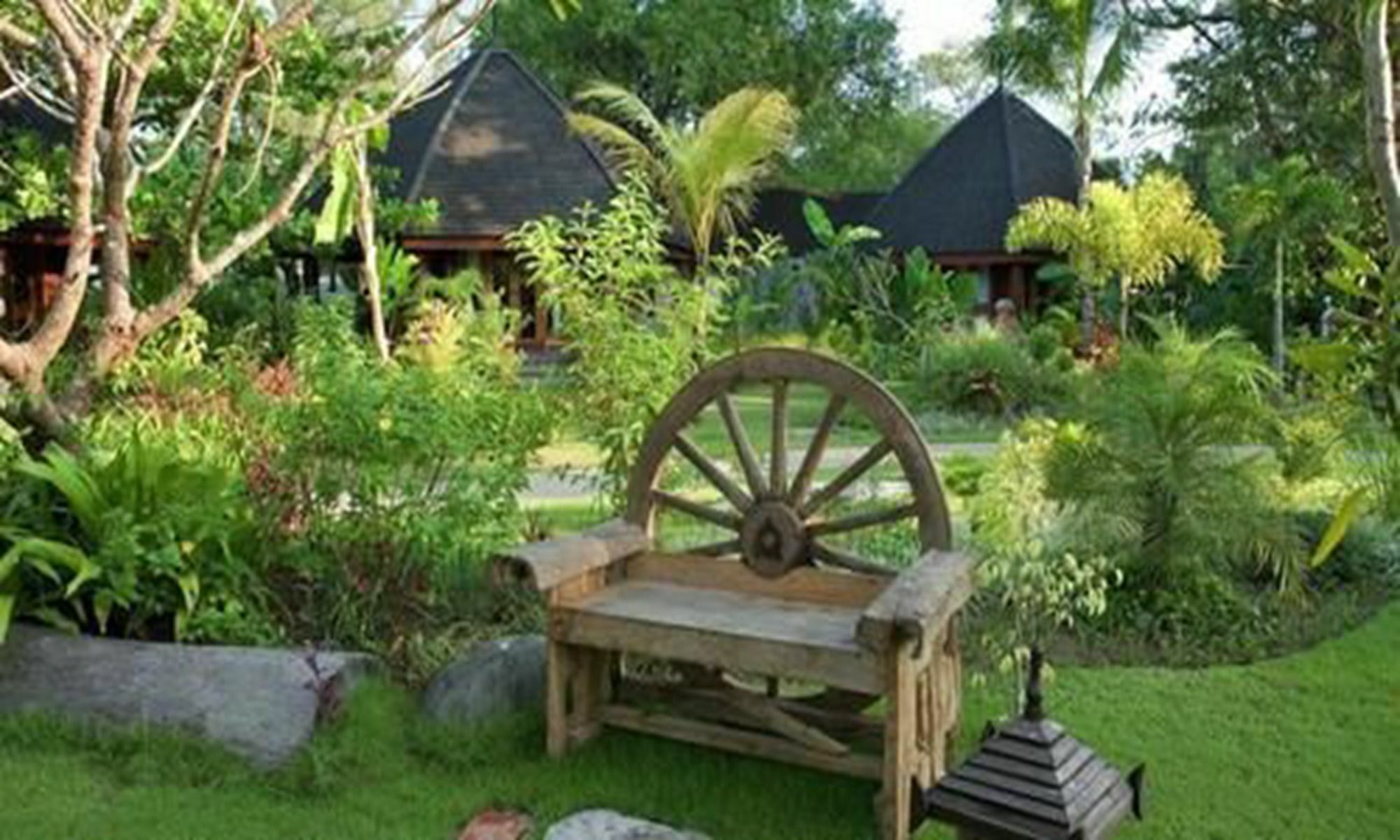 ออเรียม พาเลซ โฮเต็ล แอนด์ รีสอร์ต Hotel งาปาลิ ภายนอก รูปภาพ